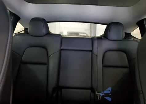 2022 Tesla Model Y from USA, damaged, VIN 7SAYGAEE9NF398040